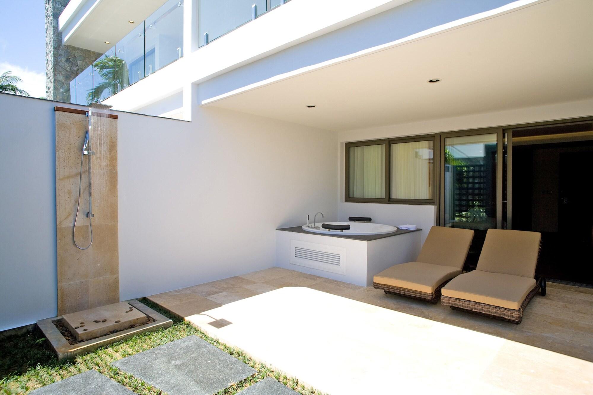 The Nchantra Pool Suite Phuket Koh Sirey Exteriér fotografie