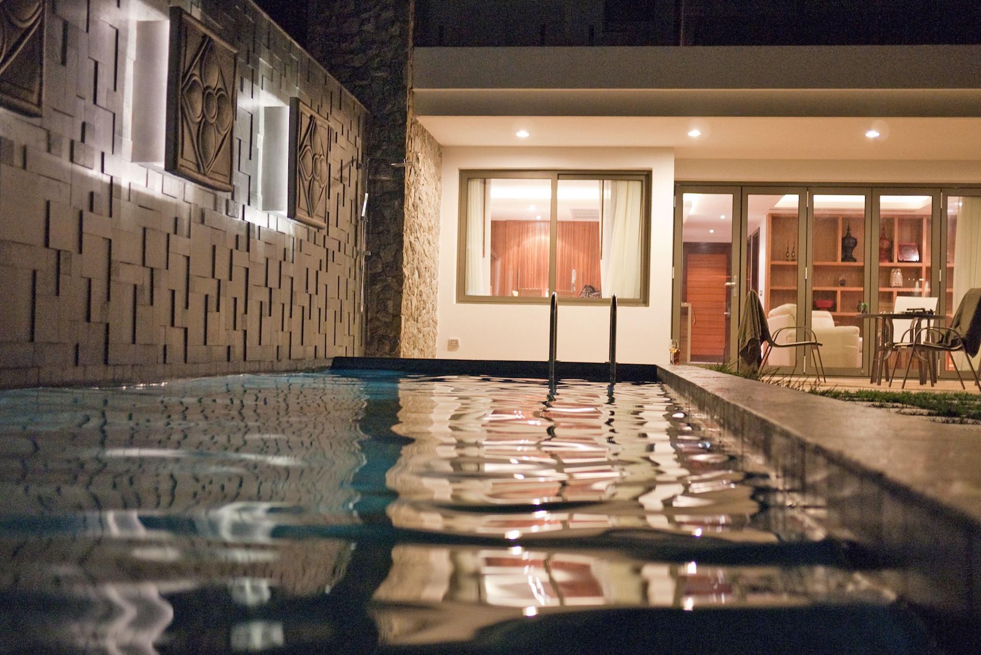 The Nchantra Pool Suite Phuket Koh Sirey Exteriér fotografie