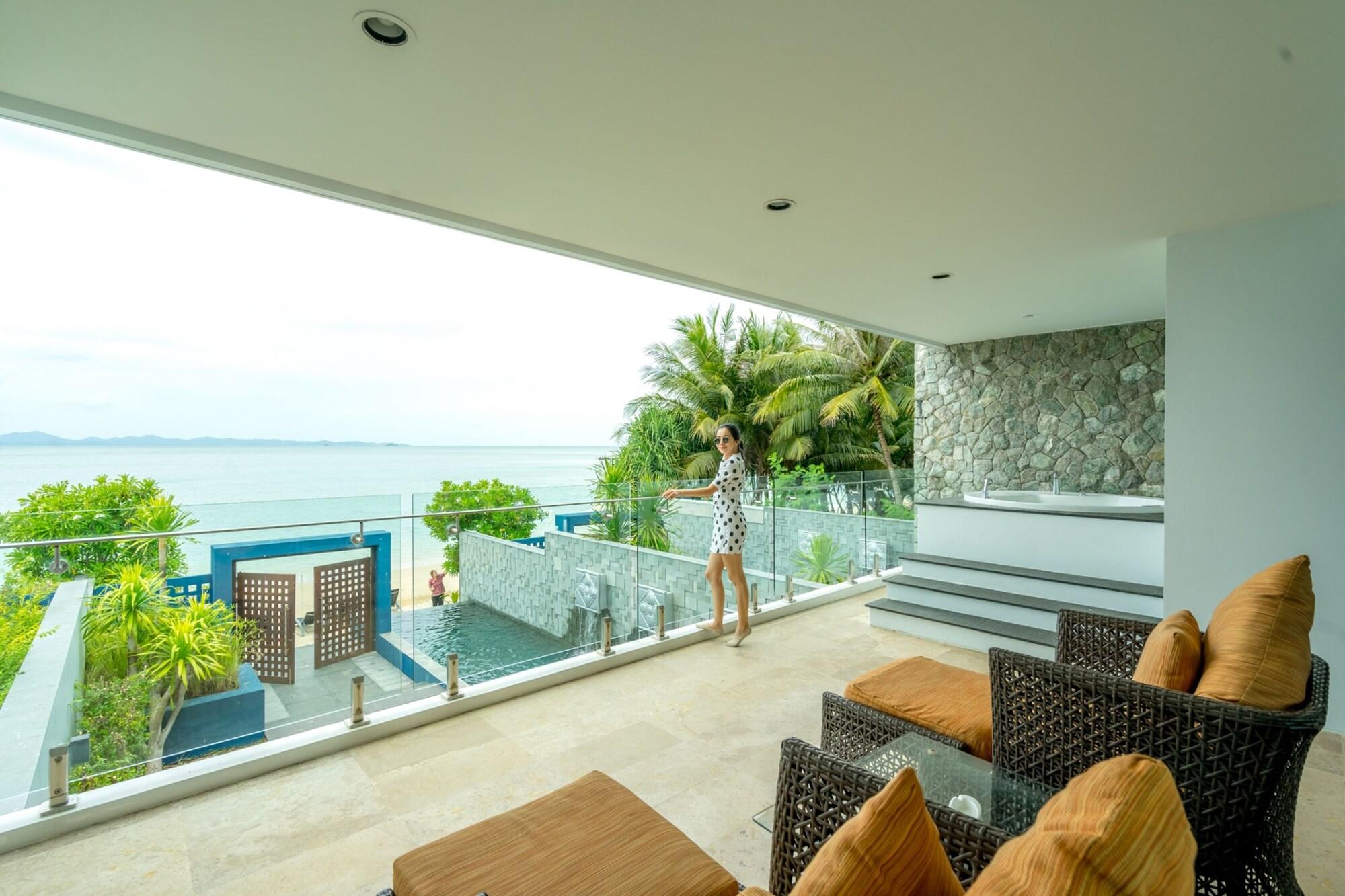 The Nchantra Pool Suite Phuket Koh Sirey Exteriér fotografie