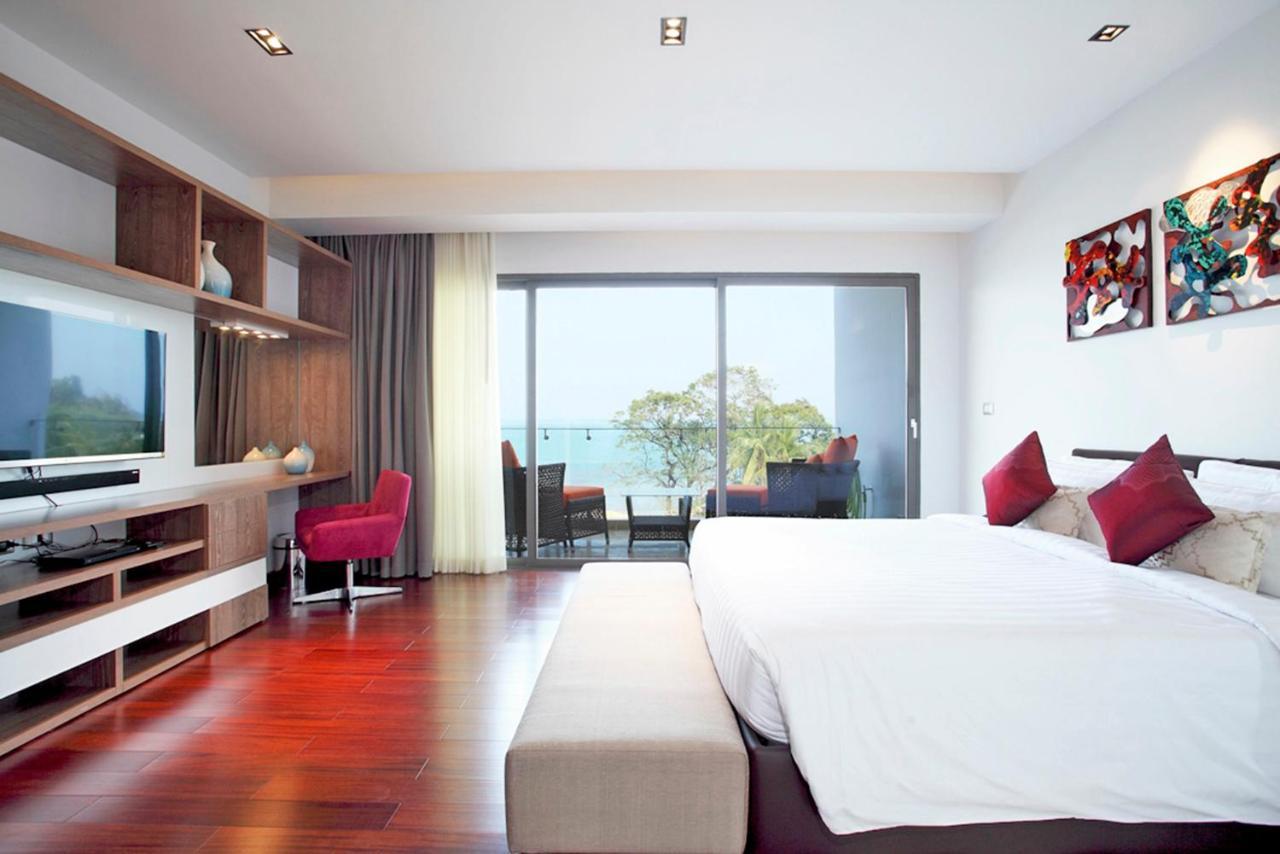 The Nchantra Pool Suite Phuket Koh Sirey Pokoj fotografie